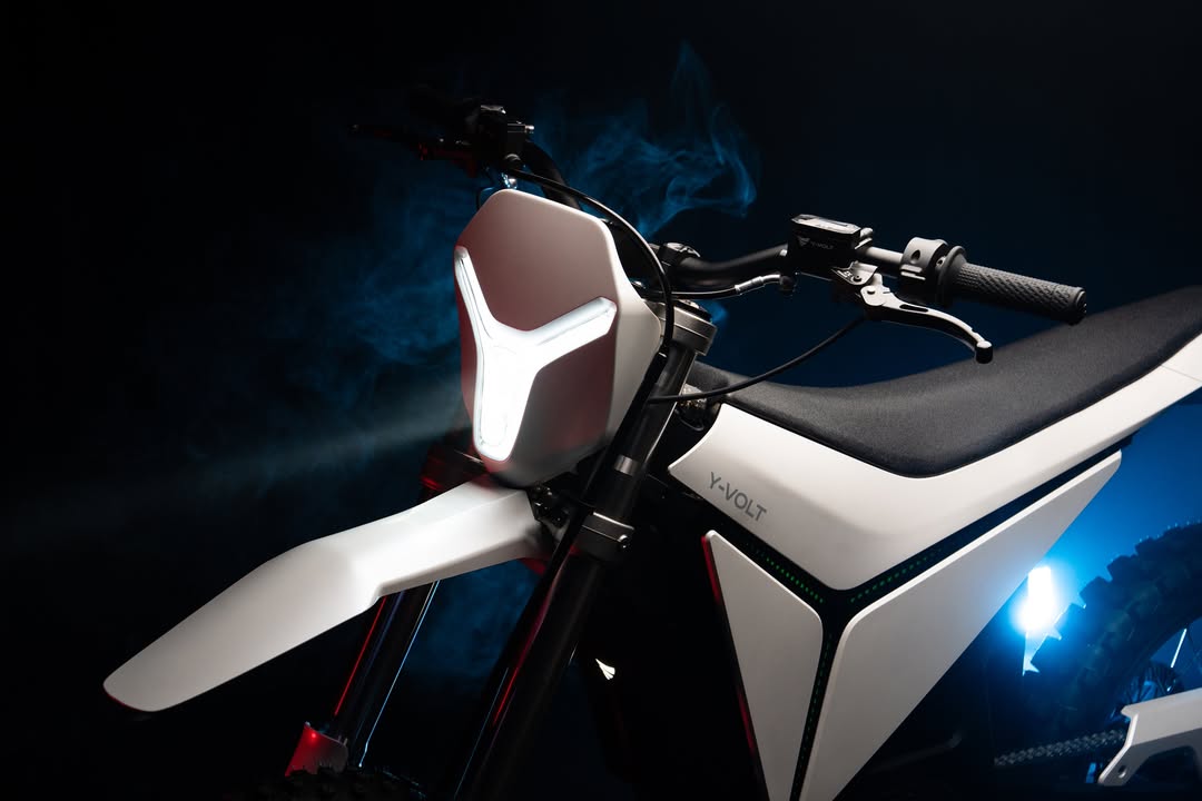 Y-VOLT Surge V Electric Dirt Bike
